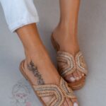 Klapki płaskie Madam Bolle karmelowe