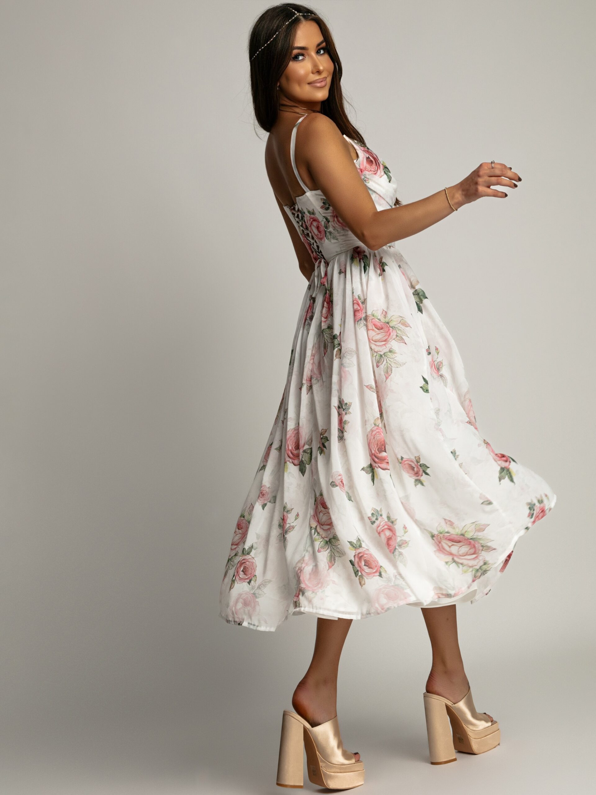 Sukienka midi w róże NB Viva Garden biała