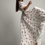 Sukienka maxi w wisienki Cherry biała