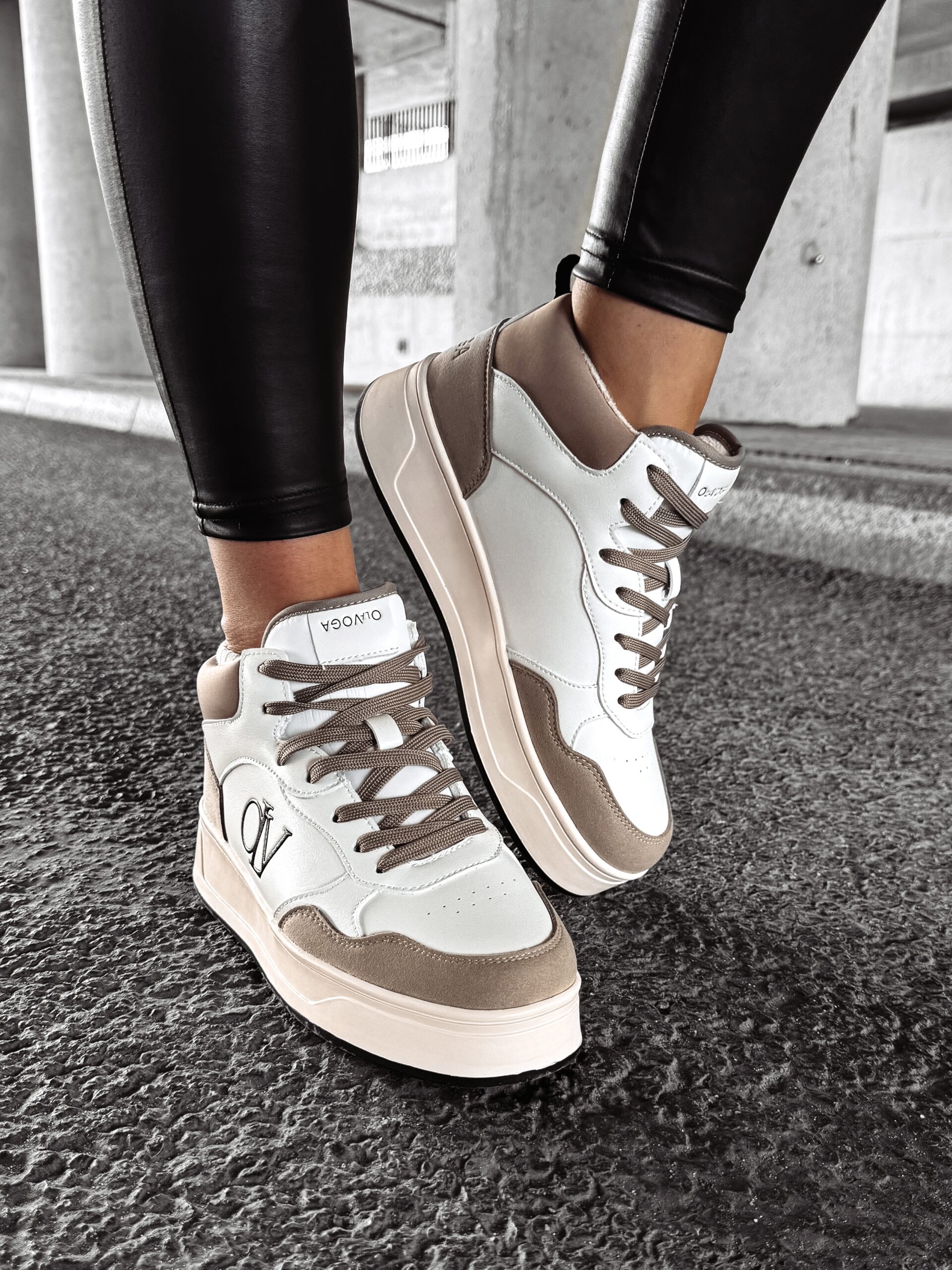 Sneakersy za kostkę CARMINE OLAVOGA beżowo-ecru Sneakersy za kostkę CARMINE OLAVOGA beżowo-ecru