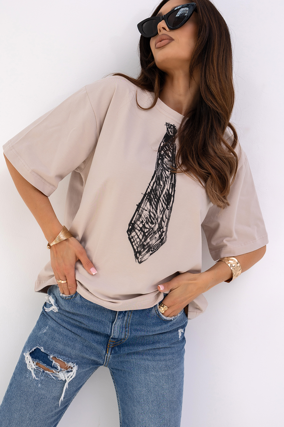 T-shirt damski z nadrukiem MC Cravat beżowy