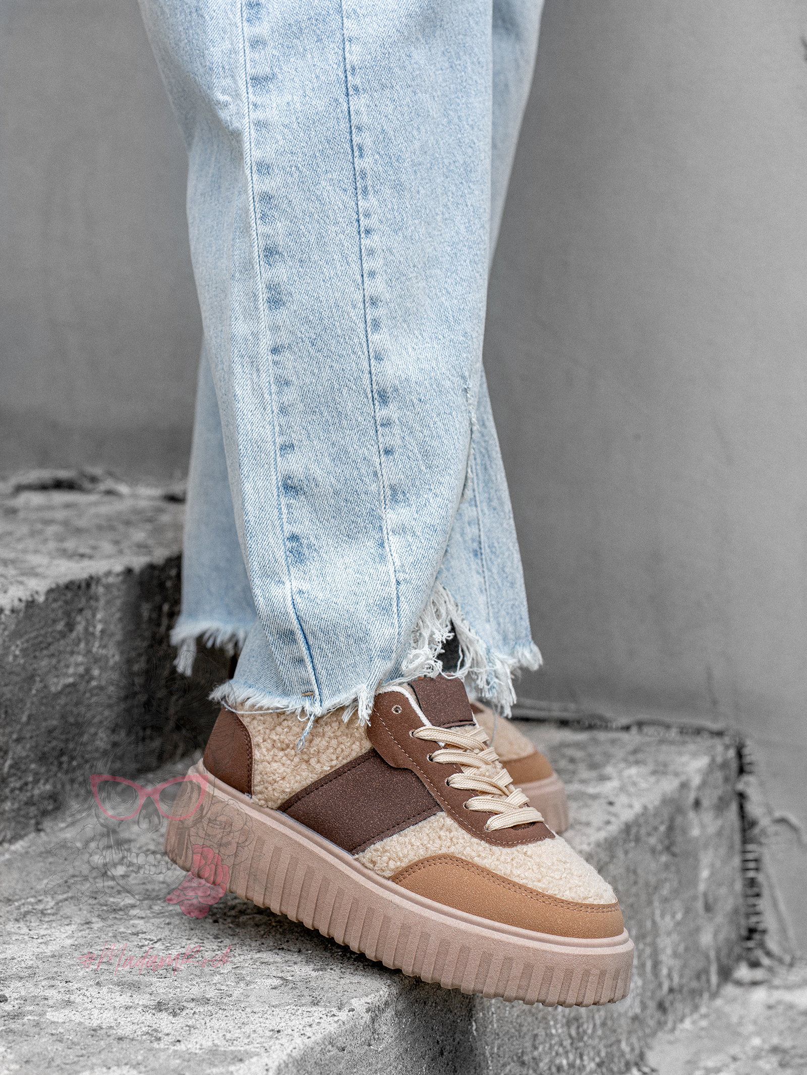 Buty sportowe z barankiem Madam Bessai brązowe