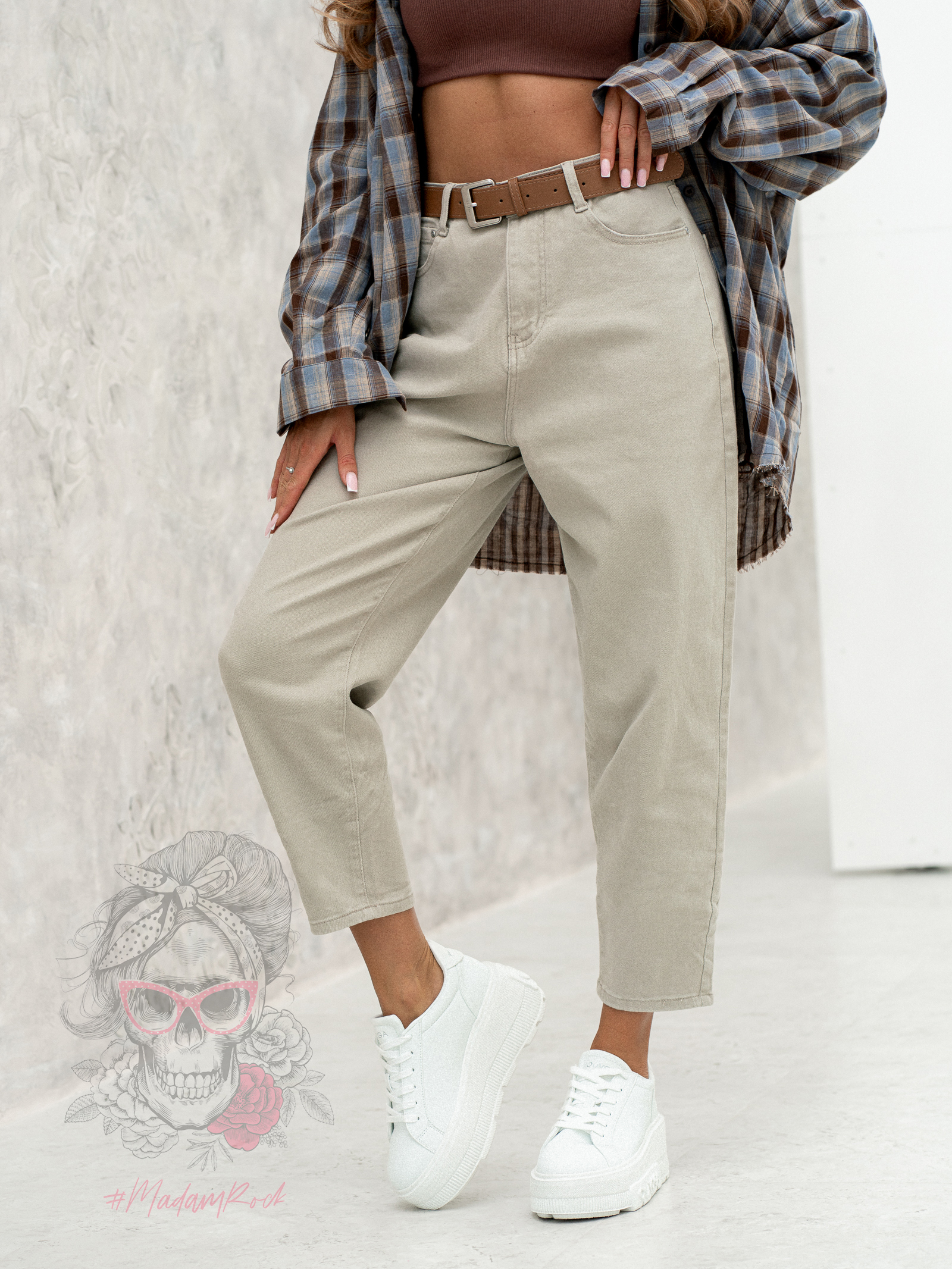 Spodnie jeansowe z paskiem Dorneo beżowe