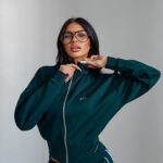 Bluza bez kaptura OLAVOGA SILENT STORM SWEATSHIRT butelkowa zieleń