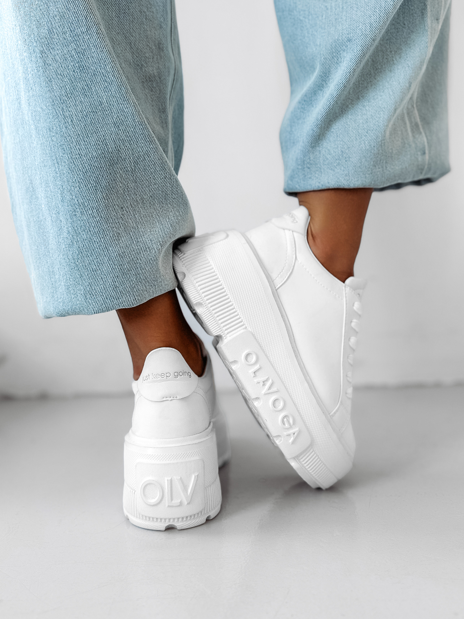 Sneakersy na platformie NEFRE OLAVOGA białe