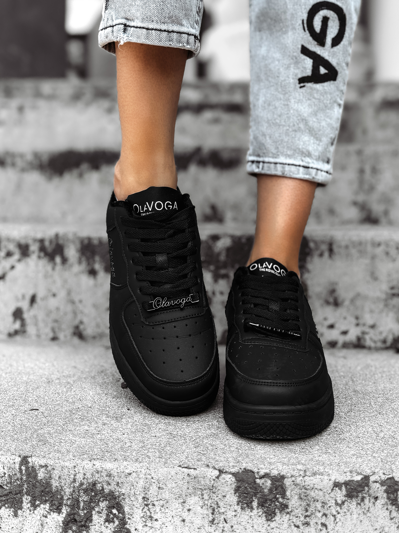 Sneakersy damskie TOLBY OLAVOGA czarne