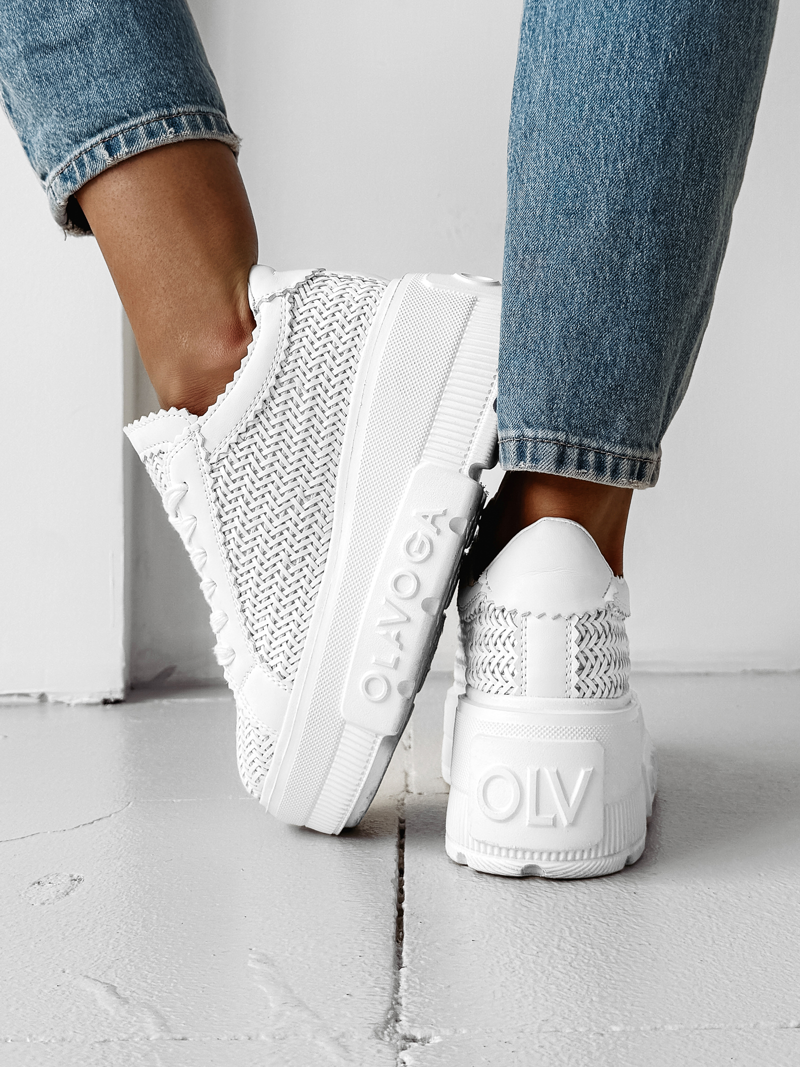 Sneakersy damskie VACANCY OLAVOGA ecru Sneakersy damskie VACANCY OLAVOGA ecru