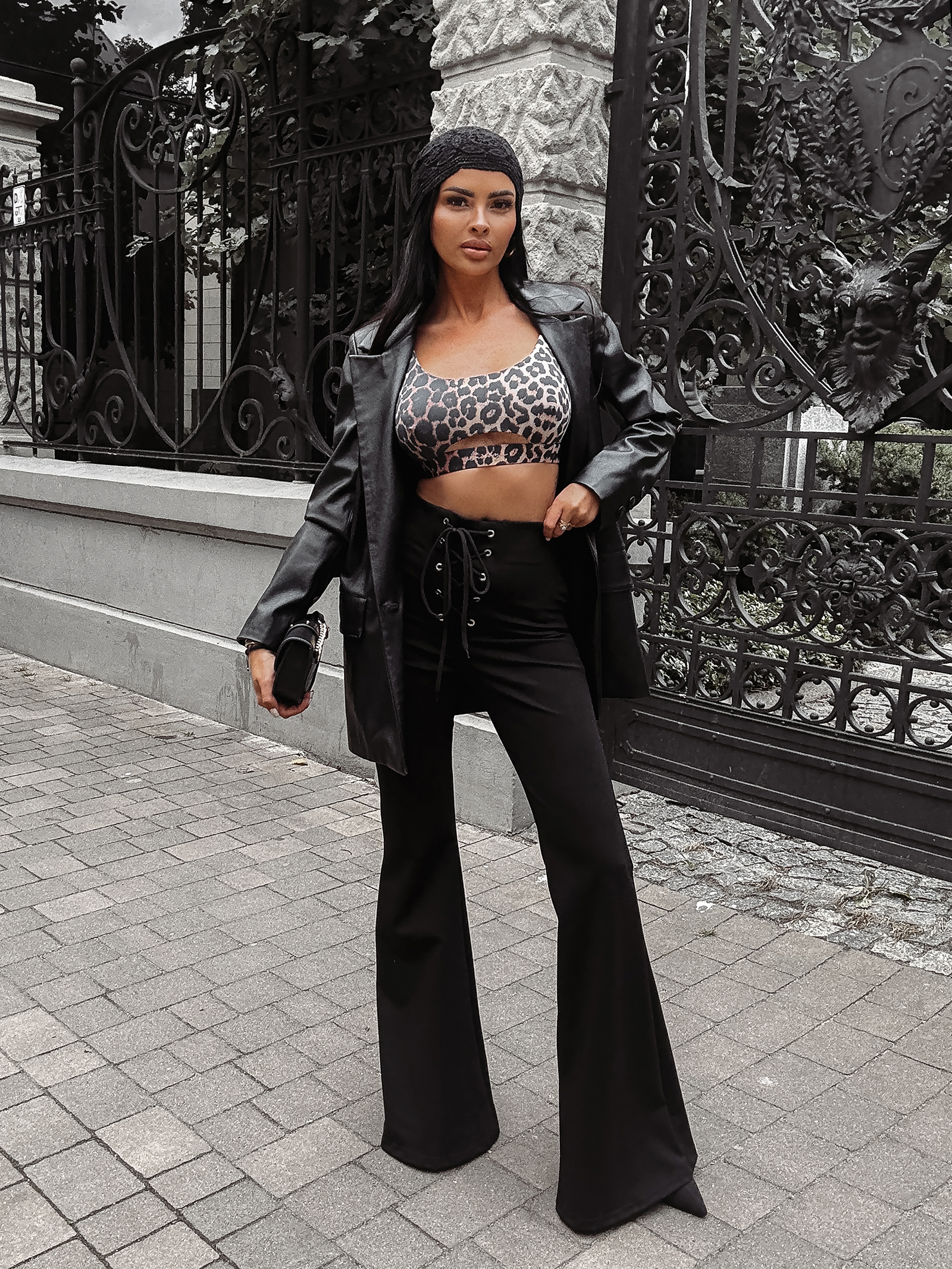 Spodnie damskie eleganckie OLAVOGA FALLEN czarne