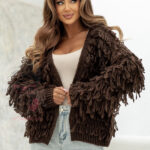 Sweter z frędzlami Marshi czekoladowy