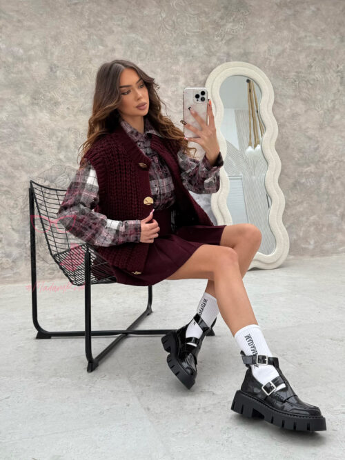 Kamizelka o grubym splocie Omore bordowa