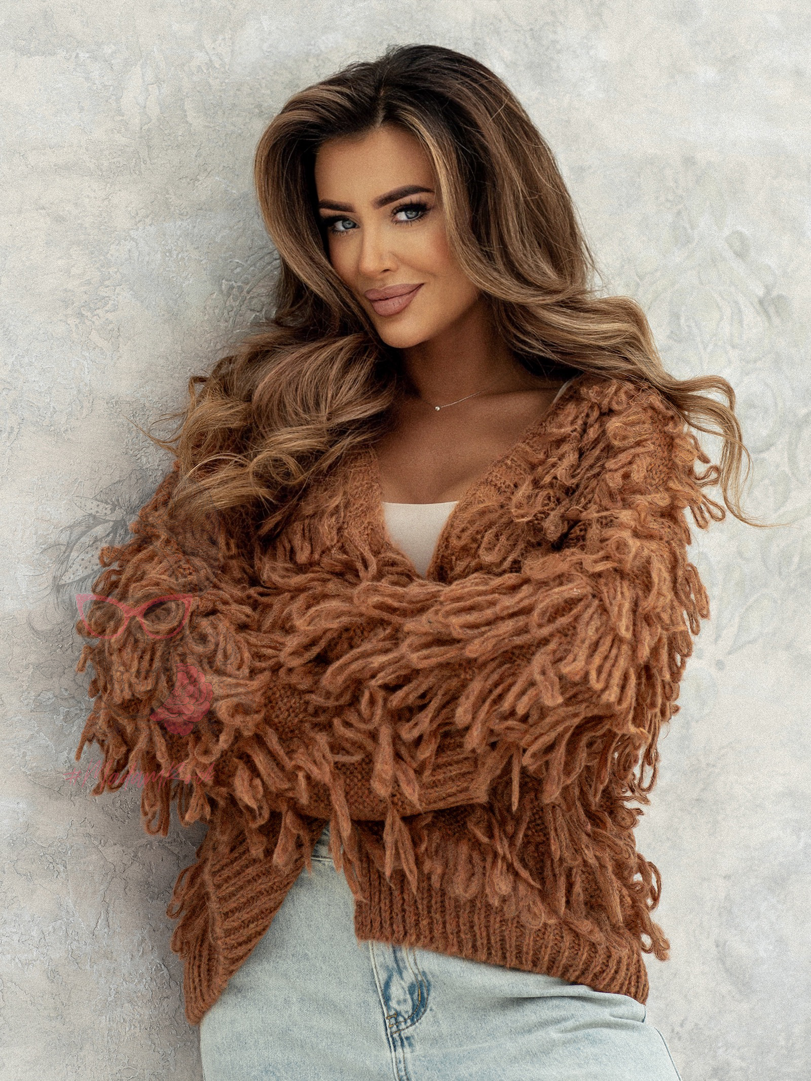 Sweter z frędzlami Marshi ceglany