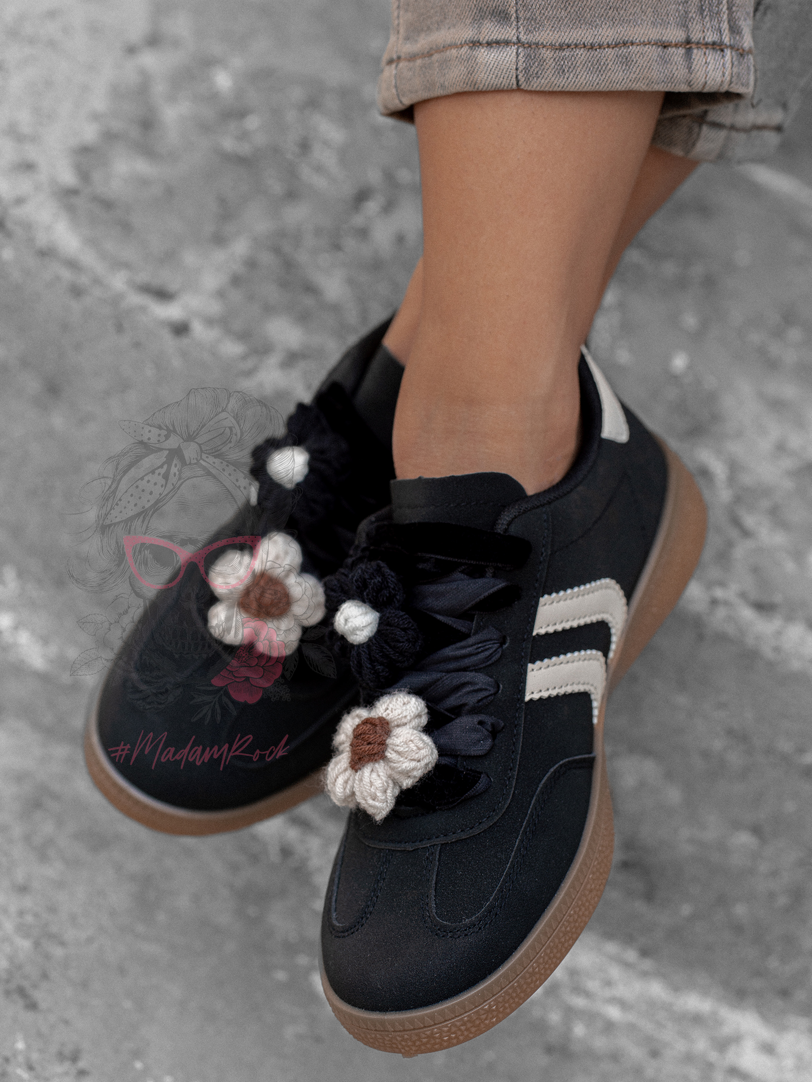 Buty damskie sportowe Minisi czarne