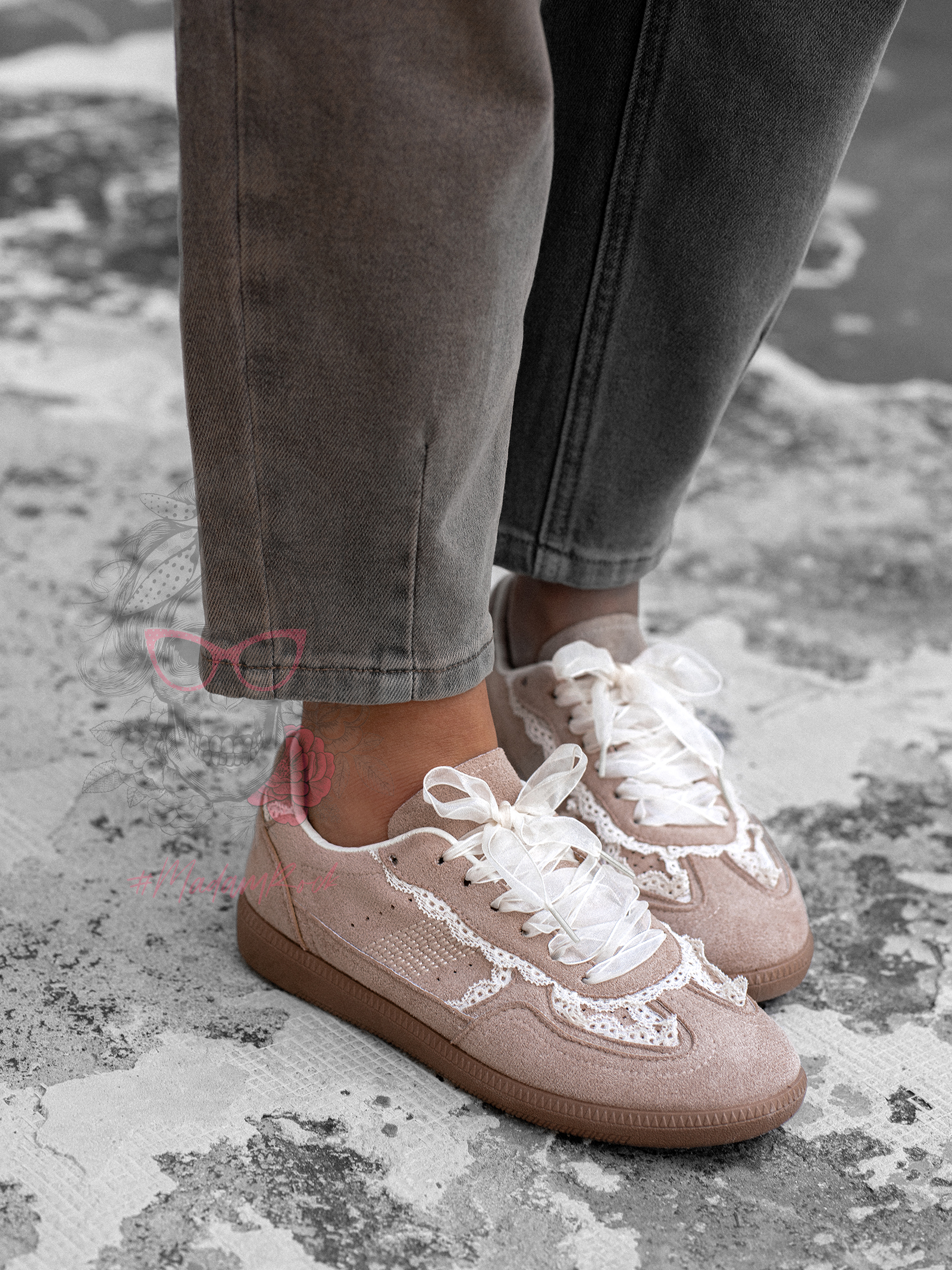 Buty sportowe z koronką Madam Mailend beżowe