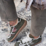 Buty sportowe z koronką Madam Mailend oliwkowe