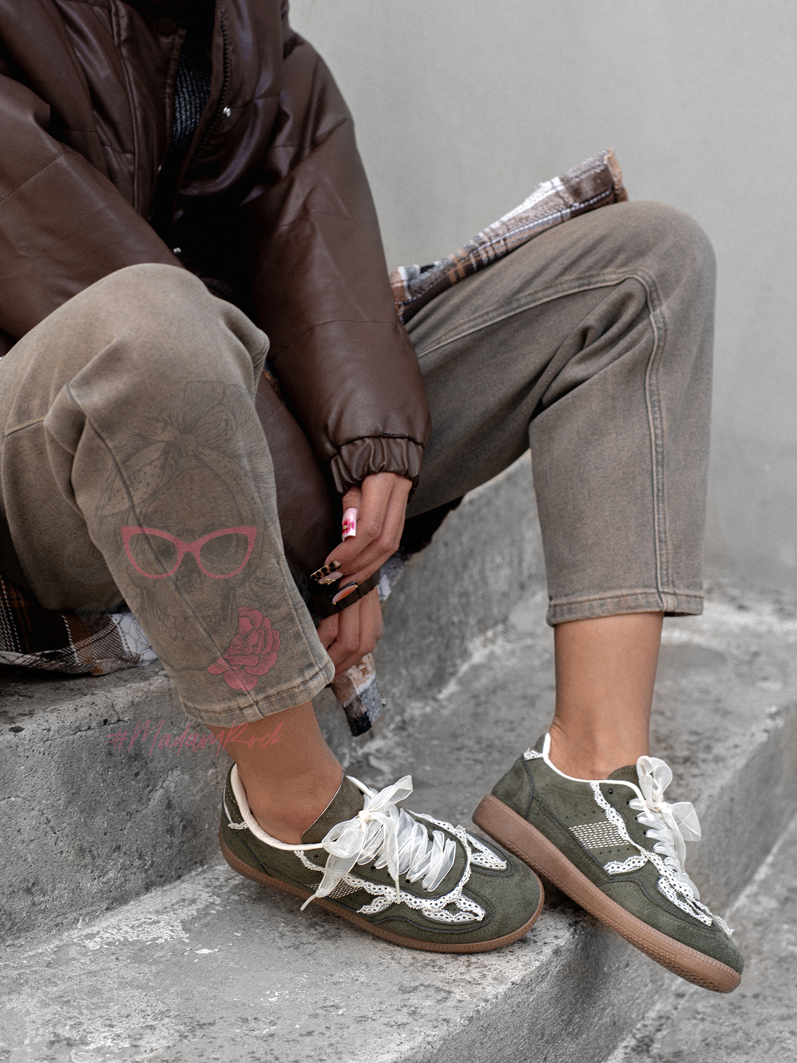 Buty sportowe z koronką Madam Mailend oliwkowe