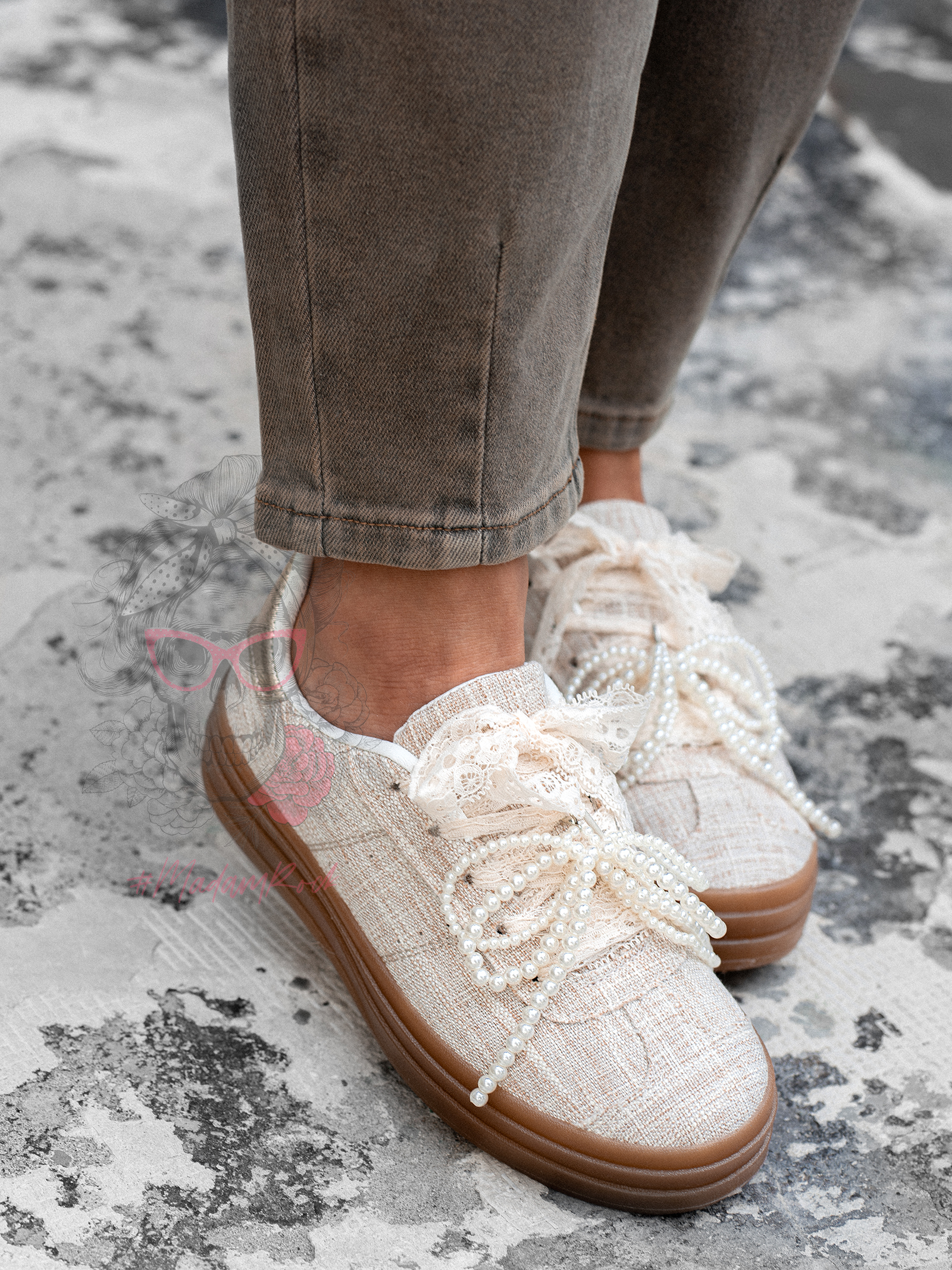 Buty sportowe z koronką Madam Miset beżowe Buty sportowe z koronką Madam Miset beżowe