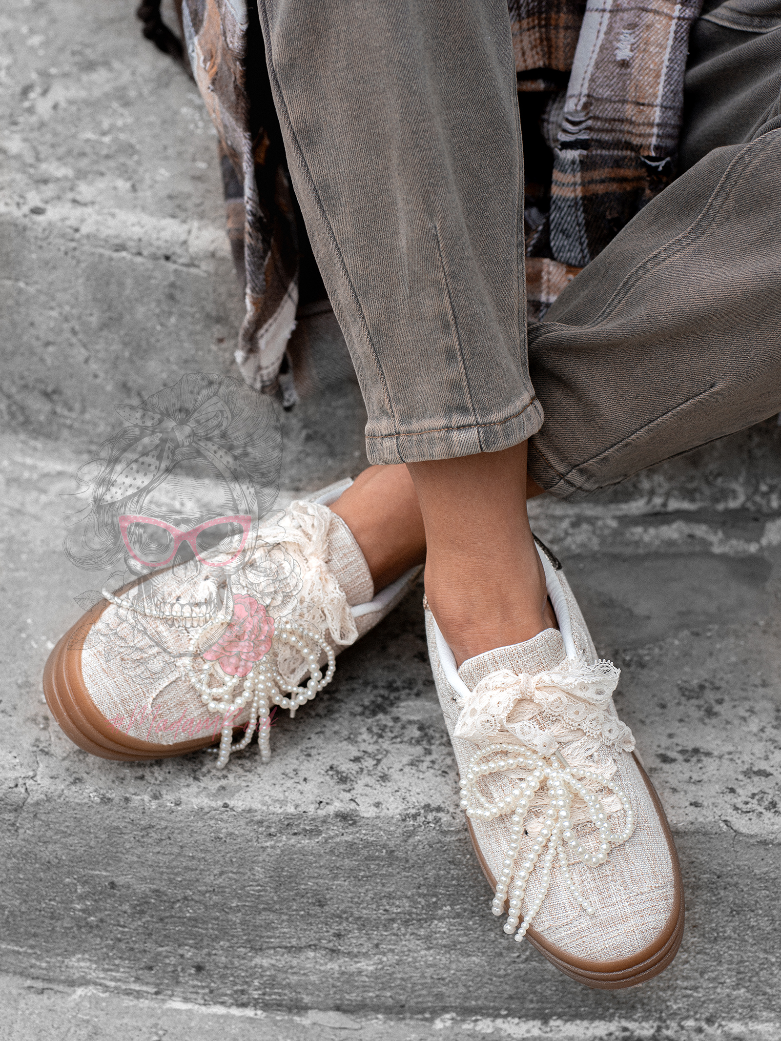 Buty sportowe z koronką Madam Miset beżowe Buty sportowe z koronką Madam Miset beżowe