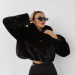 Bluza damska OLAVOGA ELIOLIE czarna ,Olavoga kolekcja damska , Olavoga moda damska , Olavoga ubrania damski , Olavoga stylizacje damskie , Olavoga streetwear damski , Olavoga moda damska premium , Olavoga stylizacje casual damskie , Olavoga ubrania damskie online , Olavoga fashion woman , Olavoga elegancka moda damska , moda damska premium , moda damska online , nowoczesna moda damska , nowoczesne ubrania damskie , ubrania damskie streetwear , elegancka moda damska online , casual moda damska , odzież damska streetwear , stylizacje damskie casual , luksusowa moda damska , sklep online , sklep internetowy , zakupy , wyprzedaż , outlet ,