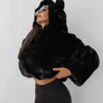 Bluza damska OLAVOGA ELIOLIE czarna ,Olavoga kolekcja damska , Olavoga moda damska , Olavoga ubrania damski , Olavoga stylizacje damskie , Olavoga streetwear damski , Olavoga moda damska premium , Olavoga stylizacje casual damskie , Olavoga ubrania damskie online , Olavoga fashion woman , Olavoga elegancka moda damska , moda damska premium , moda damska online , nowoczesna moda damska , nowoczesne ubrania damskie , ubrania damskie streetwear , elegancka moda damska online , casual moda damska , odzież damska streetwear , stylizacje damskie casual , luksusowa moda damska , sklep online , sklep internetowy , zakupy , wyprzedaż , outlet ,