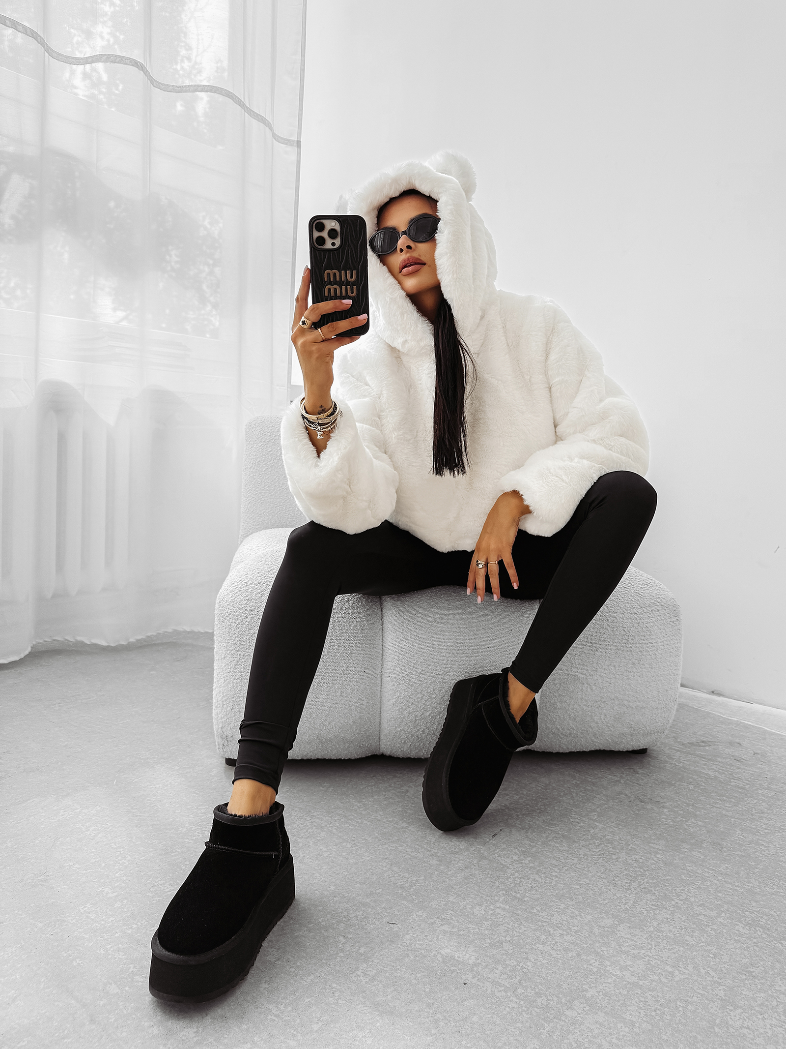 Bluza damska OLAVOGA ELIOLIE ecru ,Olavoga kolekcja damska , Olavoga moda damska , Olavoga ubrania damski , Olavoga stylizacje damskie , Olavoga streetwear damski , Olavoga moda damska premium , Olavoga stylizacje casual damskie , Olavoga ubrania damskie online , Olavoga fashion woman , Olavoga elegancka moda damska , moda damska premium , moda damska online , nowoczesna moda damska , nowoczesne ubrania damskie , ubrania damskie streetwear , elegancka moda damska online , casual moda damska , odzież damska streetwear , stylizacje damskie casual , luksusowa moda damska , sklep online , sklep internetowy , zakupy , wyprzedaż , outlet ,