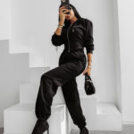 Komplet damski OLAVOGA SANCTUARY czarny ,Olavoga kolekcja damska , Olavoga moda damska , Olavoga ubrania damski , Olavoga stylizacje damskie , Olavoga streetwear damski , Olavoga moda damska premium , Olavoga stylizacje casual damskie , Olavoga ubrania damskie online , Olavoga fashion woman , Olavoga elegancka moda damska , moda damska premium , moda damska online , nowoczesna moda damska , nowoczesne ubrania damskie , ubrania damskie streetwear , elegancka moda damska online , casual moda damska , odzież damska streetwear , stylizacje damskie casual , luksusowa moda damska , sklep online , sklep internetowy , zakupy , wyprzedaż , outlet ,