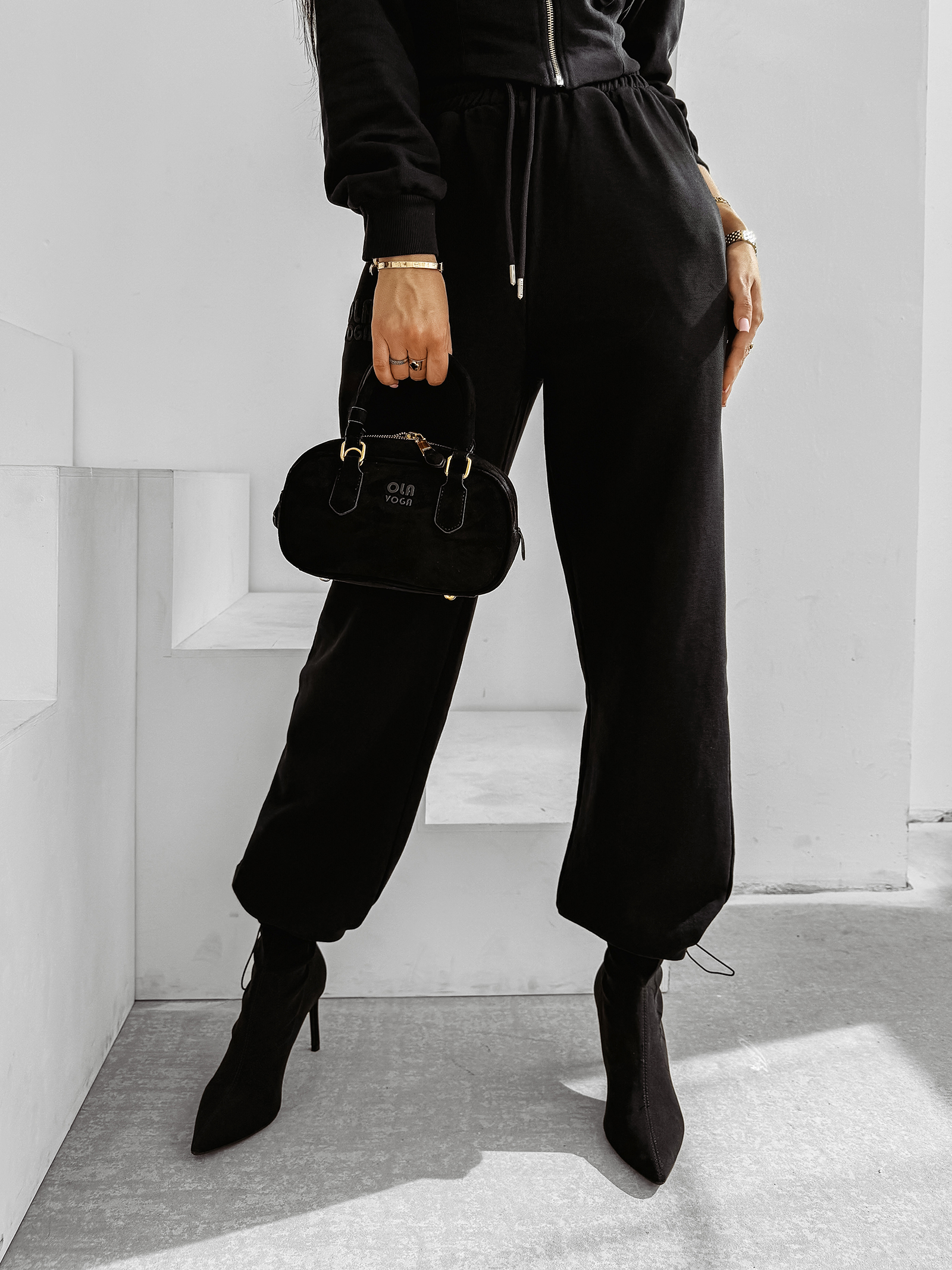 Komplet damski OLAVOGA SANCTUARY czarny ,Olavoga kolekcja damska , Olavoga moda damska , Olavoga ubrania damski , Olavoga stylizacje damskie , Olavoga streetwear damski , Olavoga moda damska premium , Olavoga stylizacje casual damskie , Olavoga ubrania damskie online , Olavoga fashion woman , Olavoga elegancka moda damska , moda damska premium , moda damska online , nowoczesna moda damska , nowoczesne ubrania damskie , ubrania damskie streetwear , elegancka moda damska online , casual moda damska , odzież damska streetwear , stylizacje damskie casual , luksusowa moda damska , sklep online , sklep internetowy , zakupy , wyprzedaż , outlet , Komplet damski OLAVOGA SANCTUARY czarny ,Olavoga kolekcja damska , Olavoga moda damska , Olavoga ubrania damski , Olavoga stylizacje damskie , Olavoga streetwear damski , Olavoga moda damska premium , Olavoga stylizacje casual damskie , Olavoga ubrania damskie online , Olavoga fashion woman , Olavoga elegancka moda damska , moda damska premium , moda damska online , nowoczesna moda damska , nowoczesne ubrania damskie , ubrania damskie streetwear , elegancka moda damska online , casual moda damska , odzież damska streetwear , stylizacje damskie casual , luksusowa moda damska , sklep online , sklep internetowy , zakupy , wyprzedaż , outlet ,