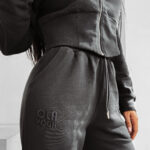 Komplet damski OLAVOGA SANCTUARY grafitowy , Olavoga kolekcja damska sklep internetowy, Olavoga moda damska butik partnerski, Olavoga ubrania damskie butik online, Olavoga stylizacje damskie sklep online, MadamRock i Olavoga moda damska premium, Olavoga kobiecy look butik internetowy, MadamRock butik partnerski damska kolekcja, Olavoga damska moda butik, Olavoga fashion woman sklep online, Olavoga butik partnerski moda damska, MadamRock sklep internetowy moda damska, Olavoga elegancka moda damska butik online, MadamRock stylizacje damskie premium, Olavoga butik moda damska casual, MadamRock butik partnerski styl kobiecy, Olavoga luksusowa moda damska butik, Olavoga trendy moda damska sklep online, MadamRock i Olavoga butik internetowy, moda damska sklep internetowy, stylizacje kobiece sklep online, elegancka moda damska butik, nowoczesna moda damska butik partnerski, kobiecy look casual sklep online, luksusowa moda damska sklep internetowy, damski street style butik online, nowoczesne ubrania damskie butik, moda damska premium sklep internetowy, kobieca moda casual butik partnerski, trendy fashion woman sklep online, kapsułowa moda damska butik internetowy