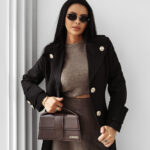 Płaszcz damski OLAVOGA ZAUS czarny, moda , trendy , styl , fashion, elegancja , luksus , kolekcja , nowości , promocje , wyprzedaż , butik , inspiracje , stylizacje , lookbook , must have , ekskluzywność , jakość , komfort , ponadczasowość , oryginalność , świeżość , klasyka , wyjątkowość , minimalizm , glamour