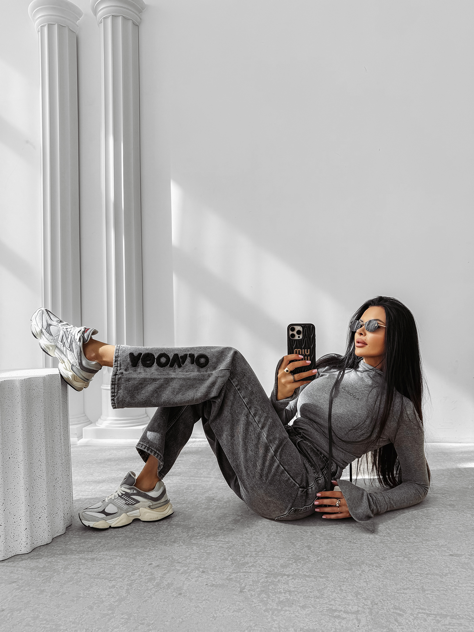 Spodnie damskie OLAVOGA NIDO szare ,Olavoga kolekcja damska , Olavoga moda damska , Olavoga ubrania damski , Olavoga stylizacje damskie , Olavoga streetwear damski , Olavoga moda damska premium , Olavoga stylizacje casual damskie , Olavoga ubrania damskie online , Olavoga fashion woman , Olavoga elegancka moda damska , moda damska premium , moda damska online , nowoczesna moda damska , nowoczesne ubrania damskie , ubrania damskie streetwear , elegancka moda damska online , casual moda damska , odzież damska streetwear , stylizacje damskie casual , luksusowa moda damska , sklep online , sklep internetowy , zakupy , wyprzedaż , outlet ,