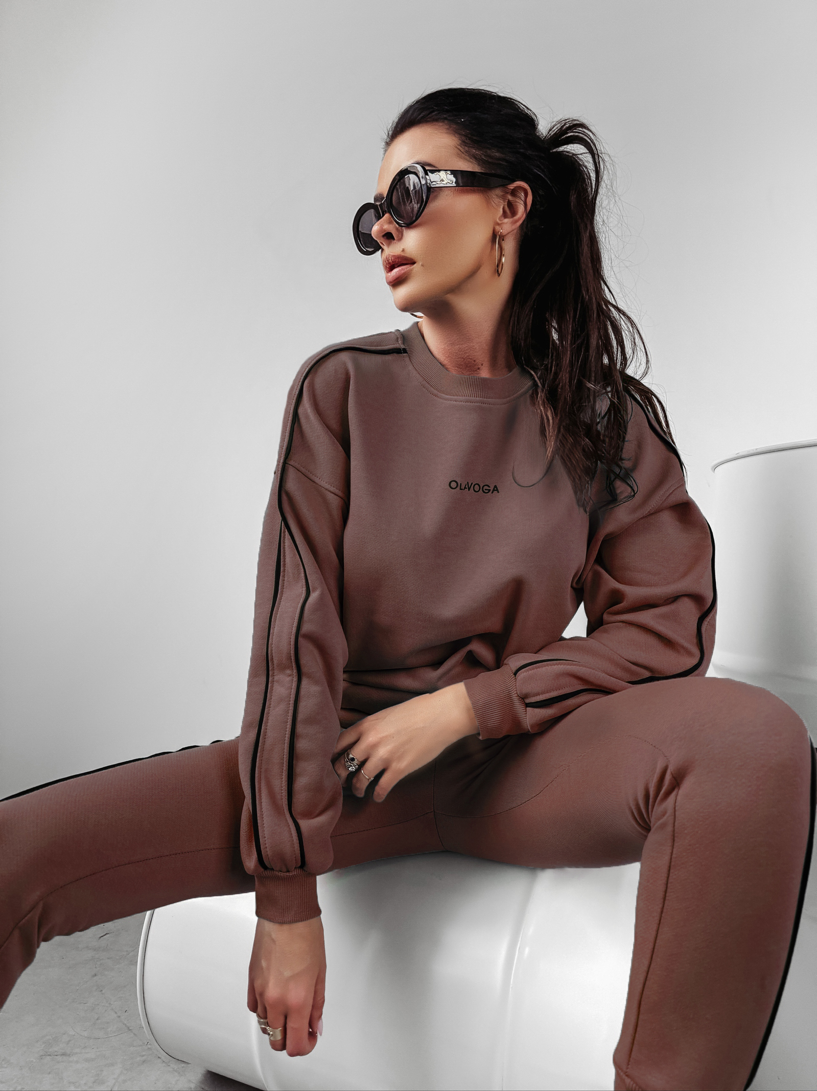 Komplet damski OLAVOGA MATCHY dresowy brązowy