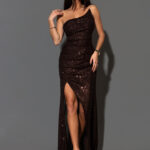 Sukienka cekinowa NB Lapoto brązowa