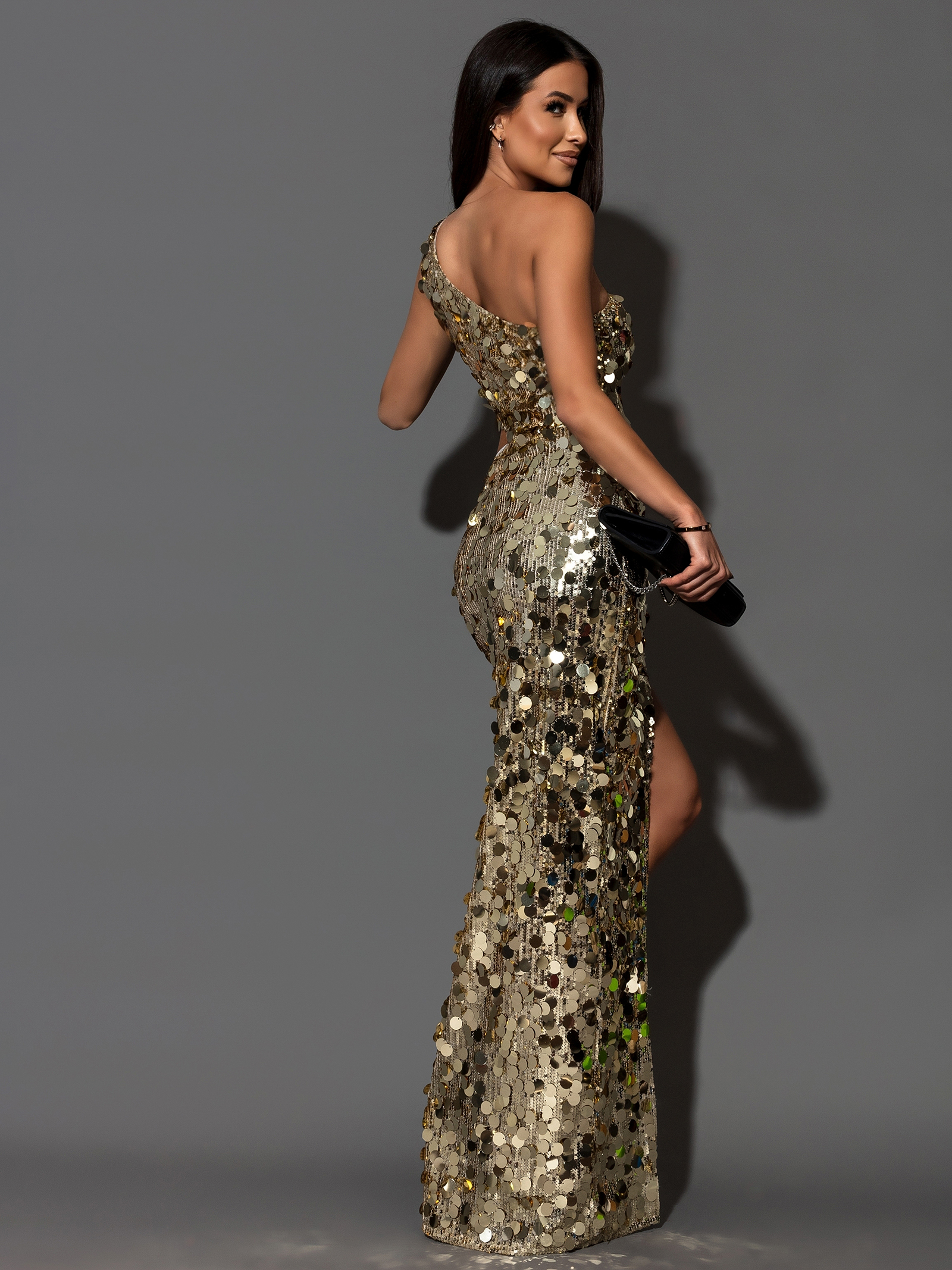 Sukienka cekinowa NB Artismo złota Sukienka cekinowa NB Artismo złota