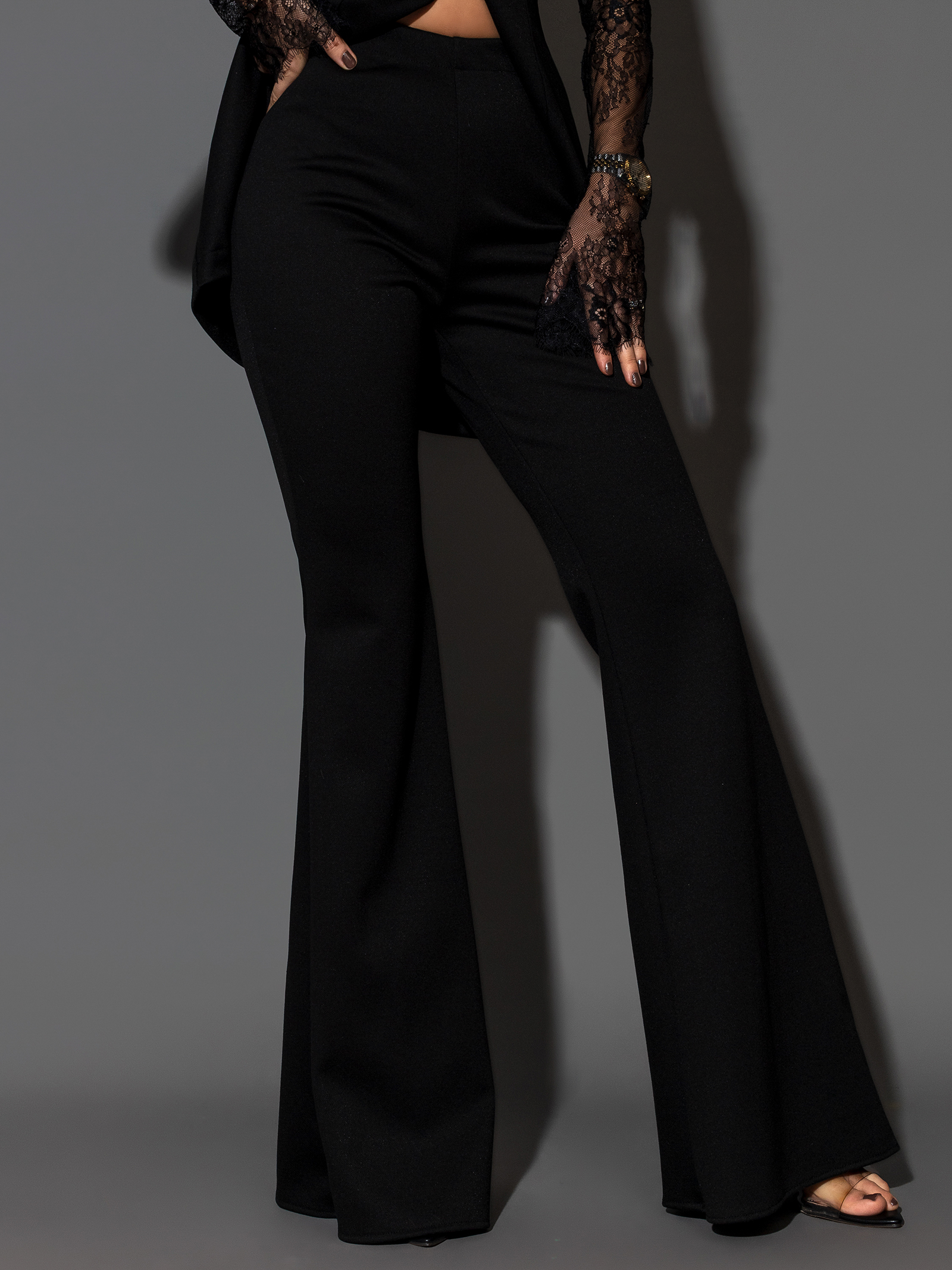 Komplet elegancki ze spodniami gładkimi NB Manilo II czarny Komplet elegancki ze spodniami gładkimi NB Manilo II czarny