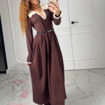 Sukienka długa z kołnierzykiem Wednesday long brązowa