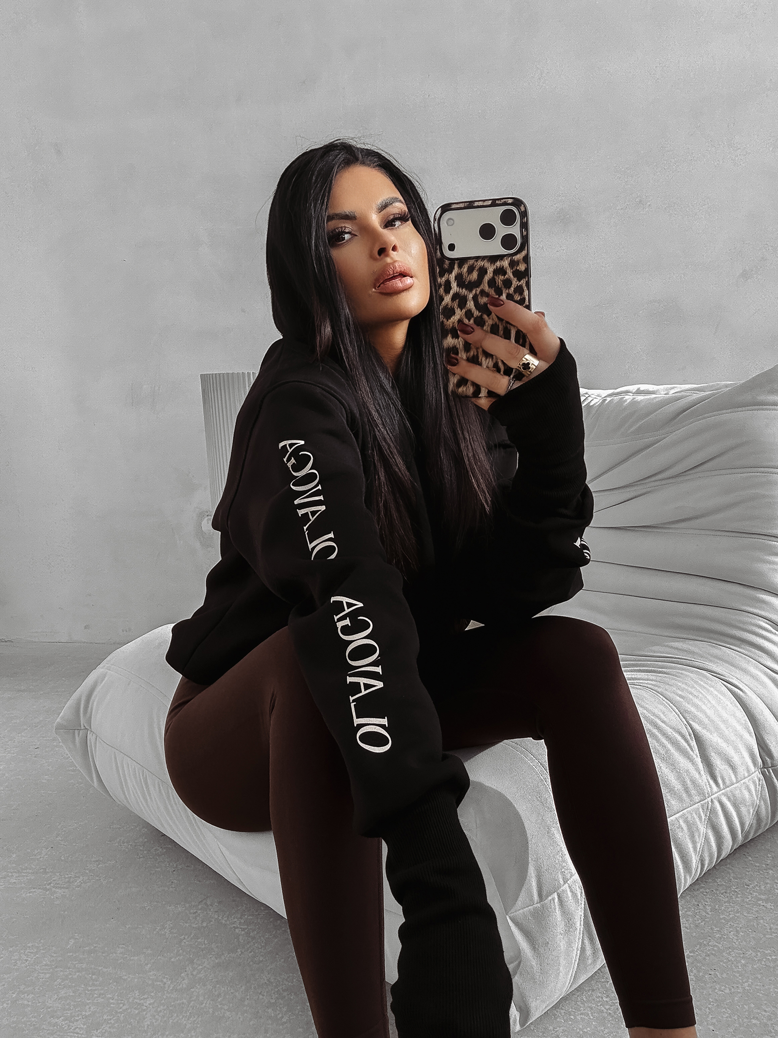 Bluza damska OLAVOGA WILD SEASON czarna Bluza damska OLAVOGA WILD SEASON czarna