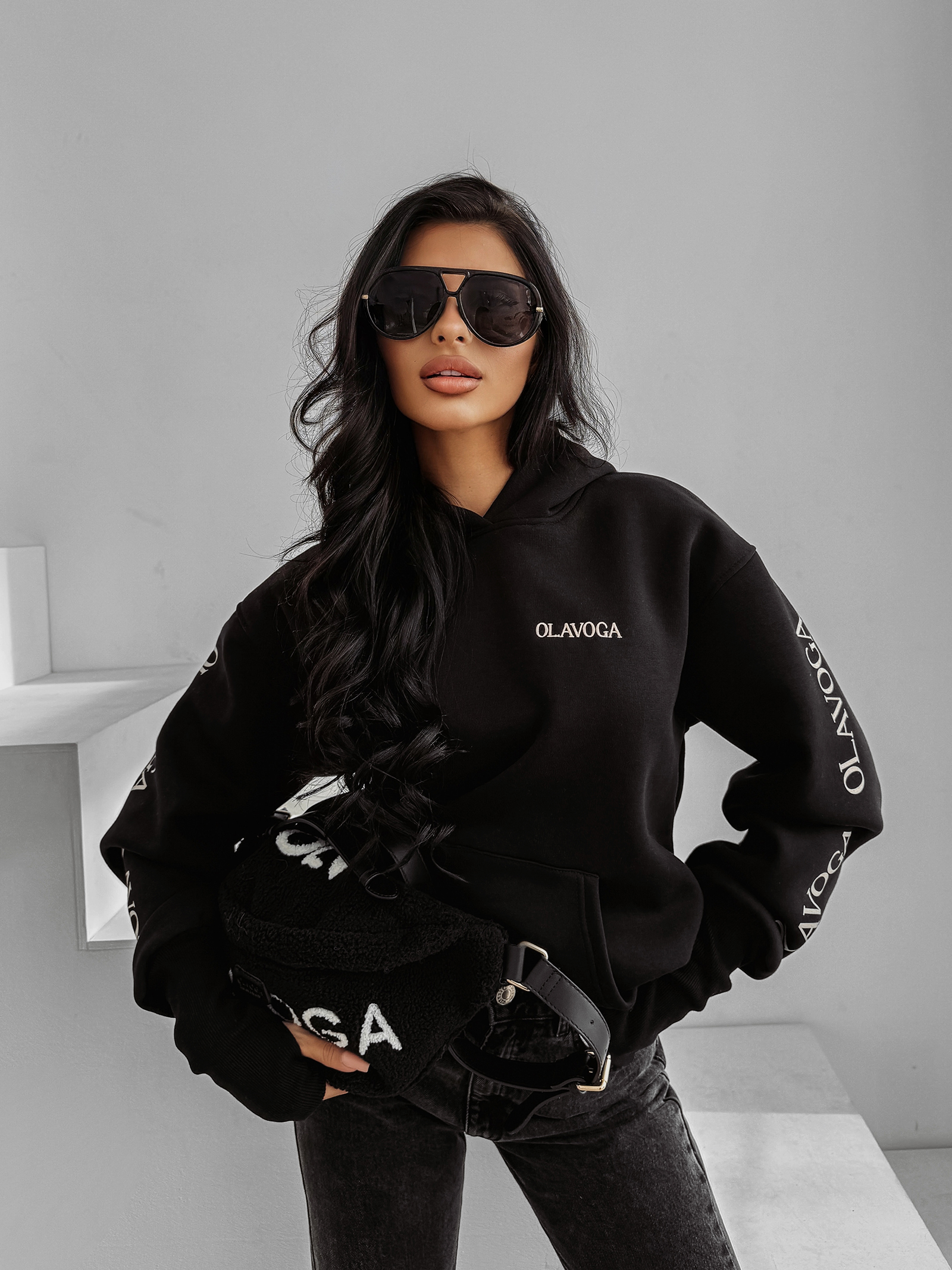 Bluza damska OLAVOGA WILD SEASON czarna Bluza damska OLAVOGA WILD SEASON czarna