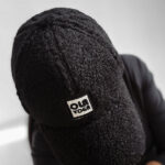 Czapka z daszkiem OLAVOGA SAAL czarna