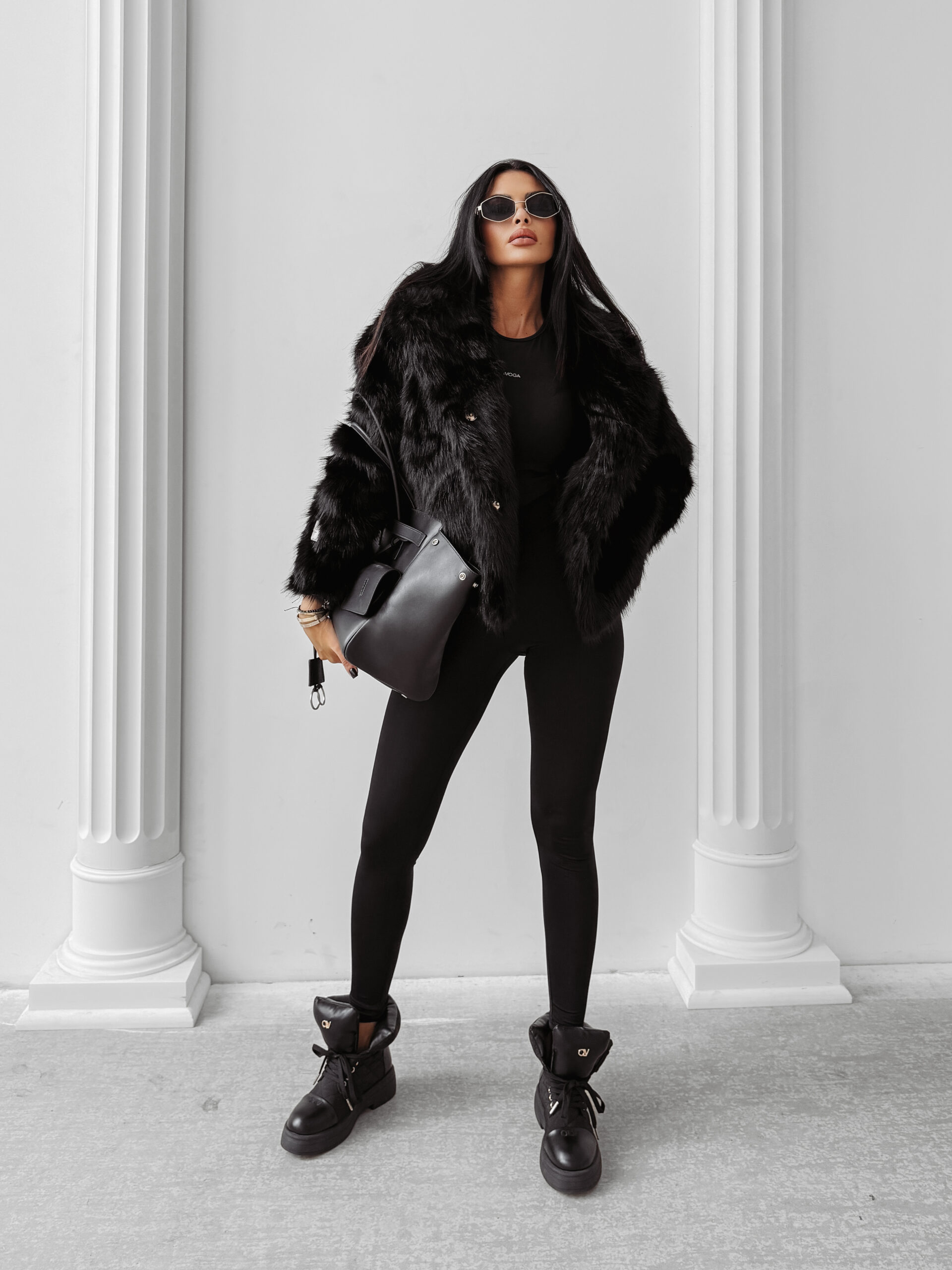 Kurtka damska OLAVOGA CUAR czarna Kurtka damska OLAVOGA CUAR czarna