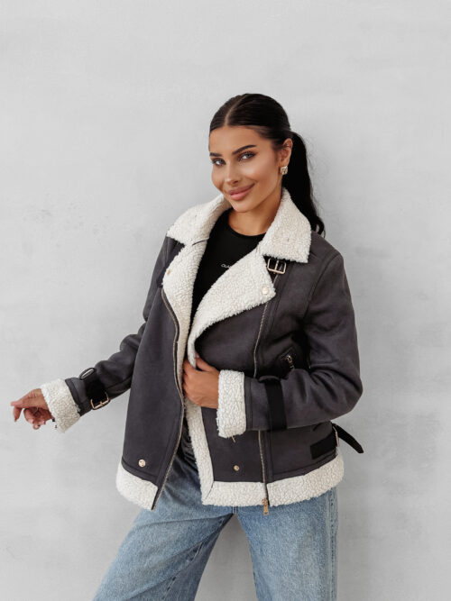 Kurtka damska OLAVOGA SIIN grafitowa prezentowana na modelce przodem, rozpięta