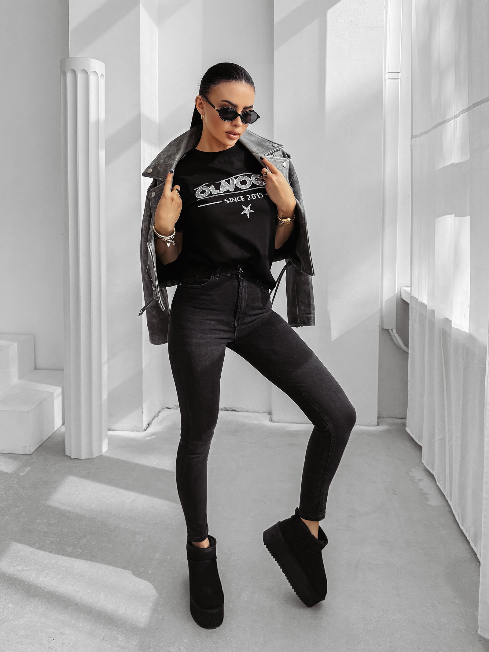 T-shirt damski OLAVOGA BLACK PRINCE czarny T-shirt damski OLAVOGA BLACK PRINCE czarny