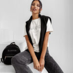 T-shirt damski OLAVOGA BLACK PRINCE ecru