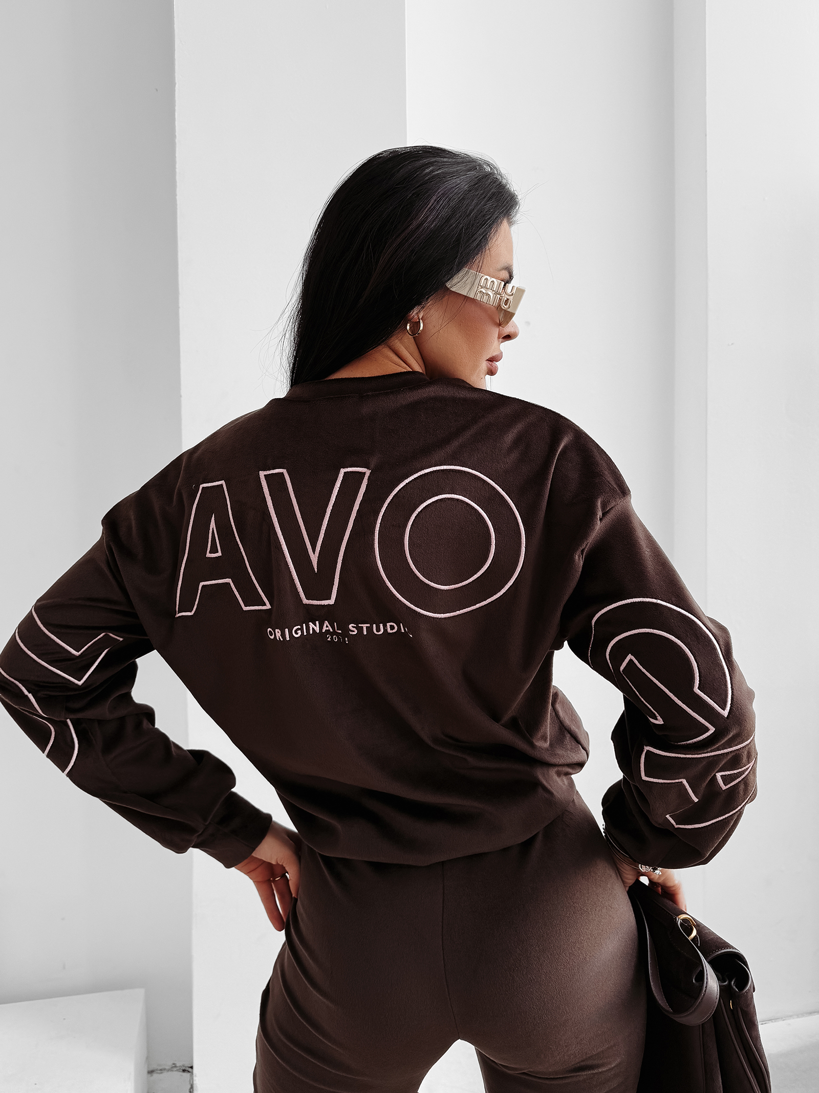 Komplet damski OLAVOGA VELVET ASH brązowy