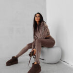 Komplet damski OLAVOGA VELVET AURA latte