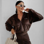 Komplet damski OLAVOGA VELVET WOOD brązowy