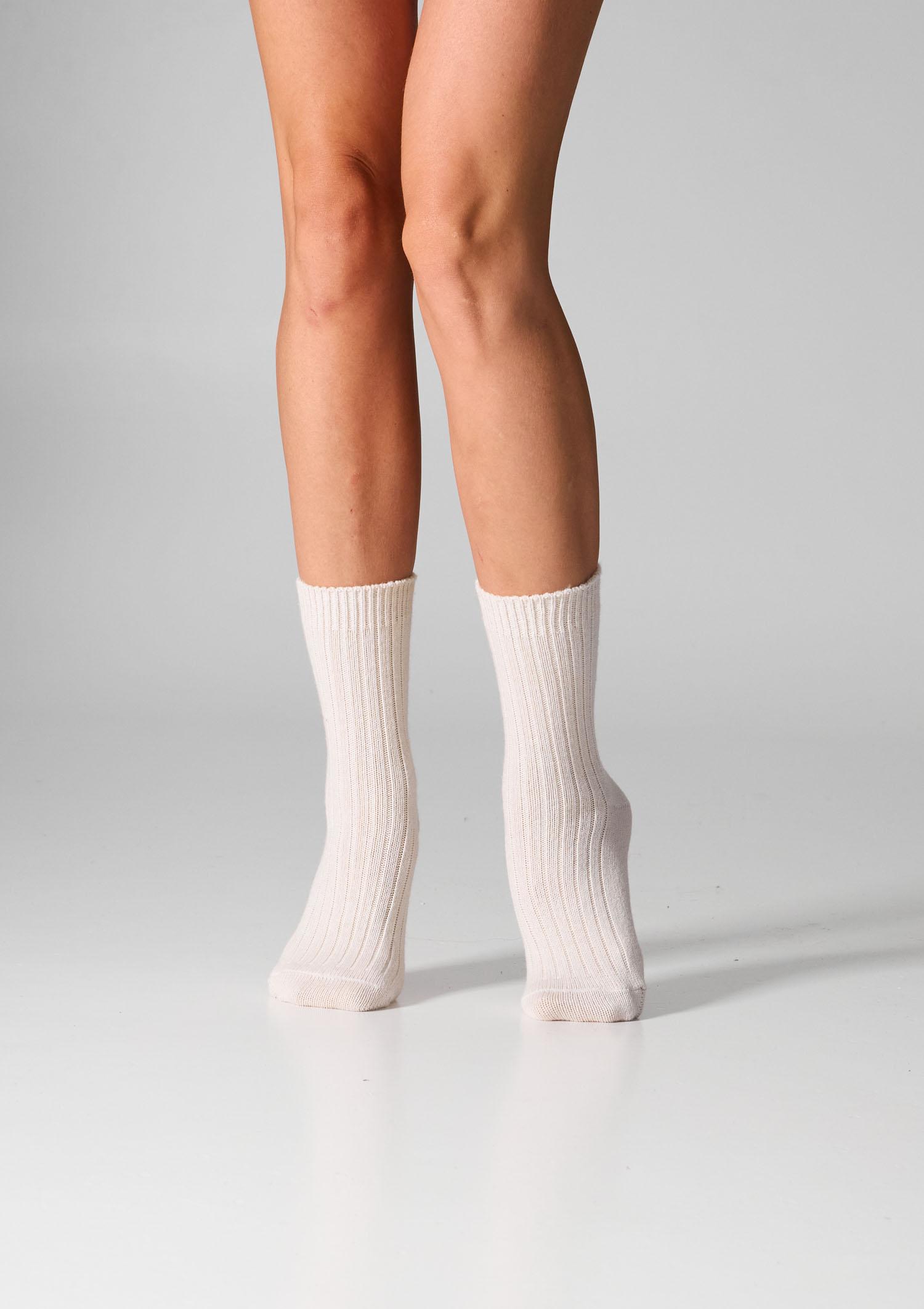 Skarpetki damskie z wełną merynosów i kaszmirem białe