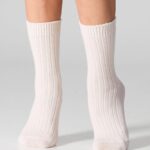 Skarpetki damskie z wełną merynosów i kaszmirem białe