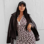 Sukienka dopasowana OLAVOGA MOON GLORY brązowa