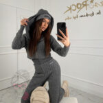 Komplet dres sweterkowy damski BONNIE & CARLEE OLAVOGA grafitowy