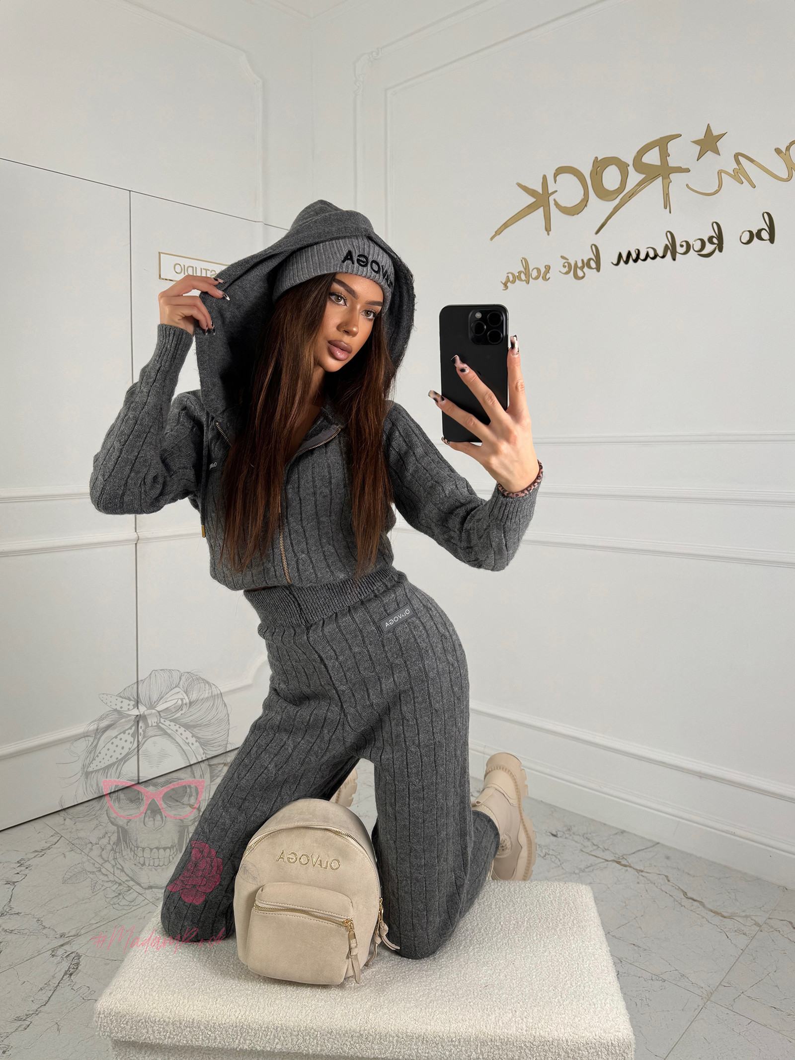 Komplet dres sweterkowy damski BONNIE & CARLEE OLAVOGA grafitowy