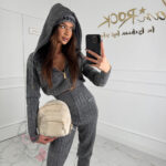 Komplet dres sweterkowy damski BONNIE & CARLEE OLAVOGA grafitowy